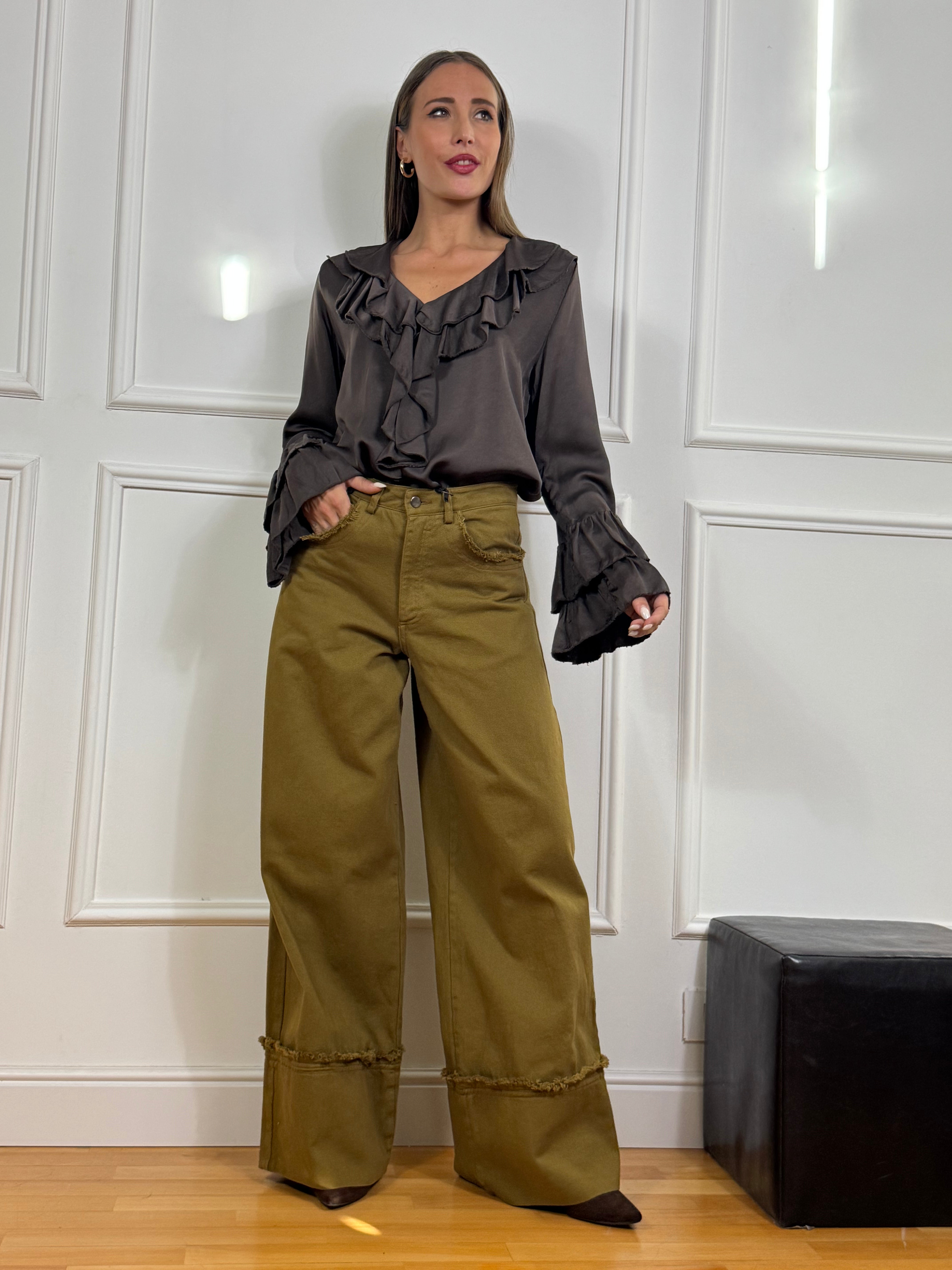 Jeans OVER AMPIO CON RISVOLTO Victoria ILMH con BORDI SFRANGIATI