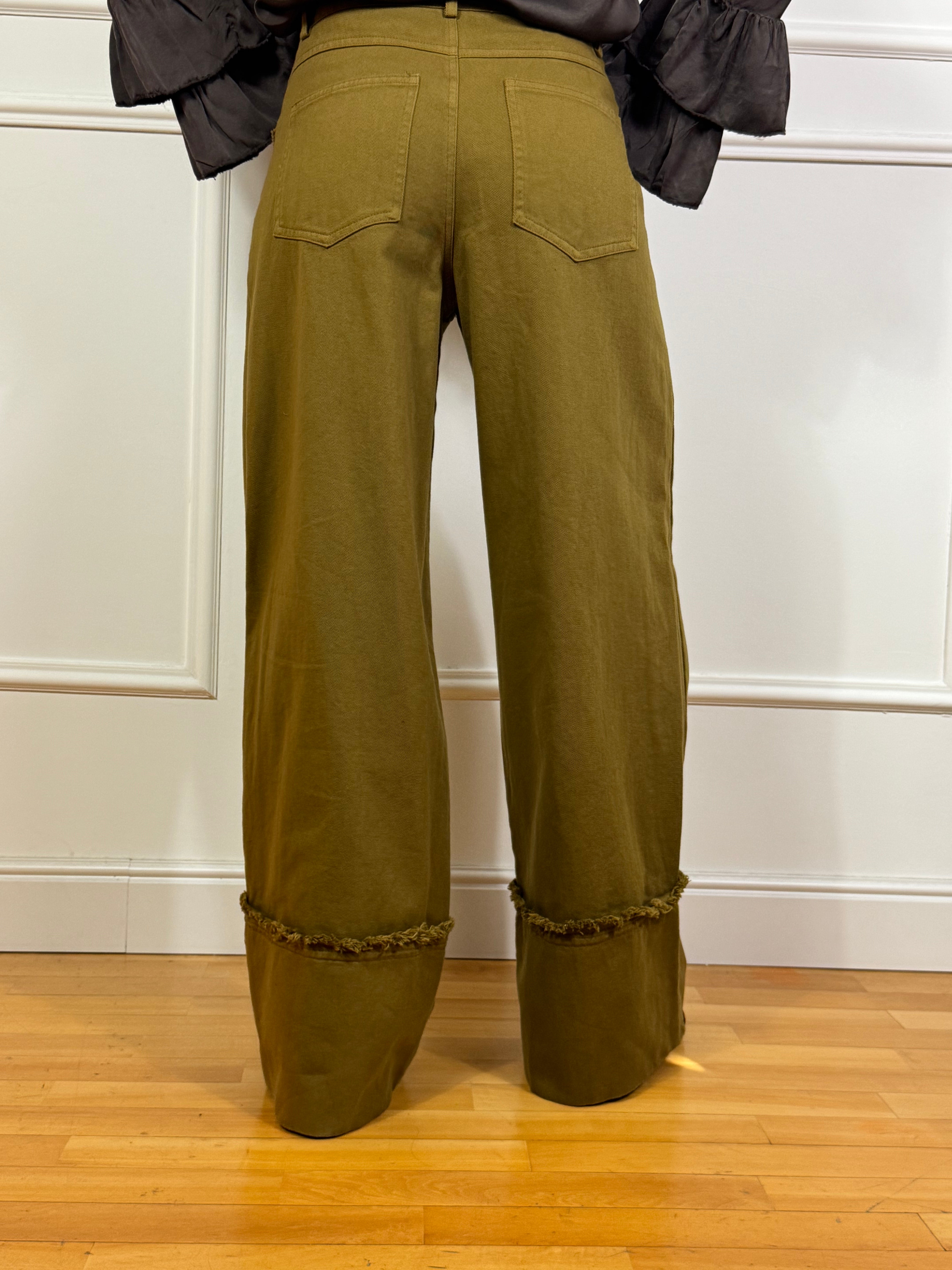 Jeans OVER AMPIO CON RISVOLTO Victoria ILMH con BORDI SFRANGIATI