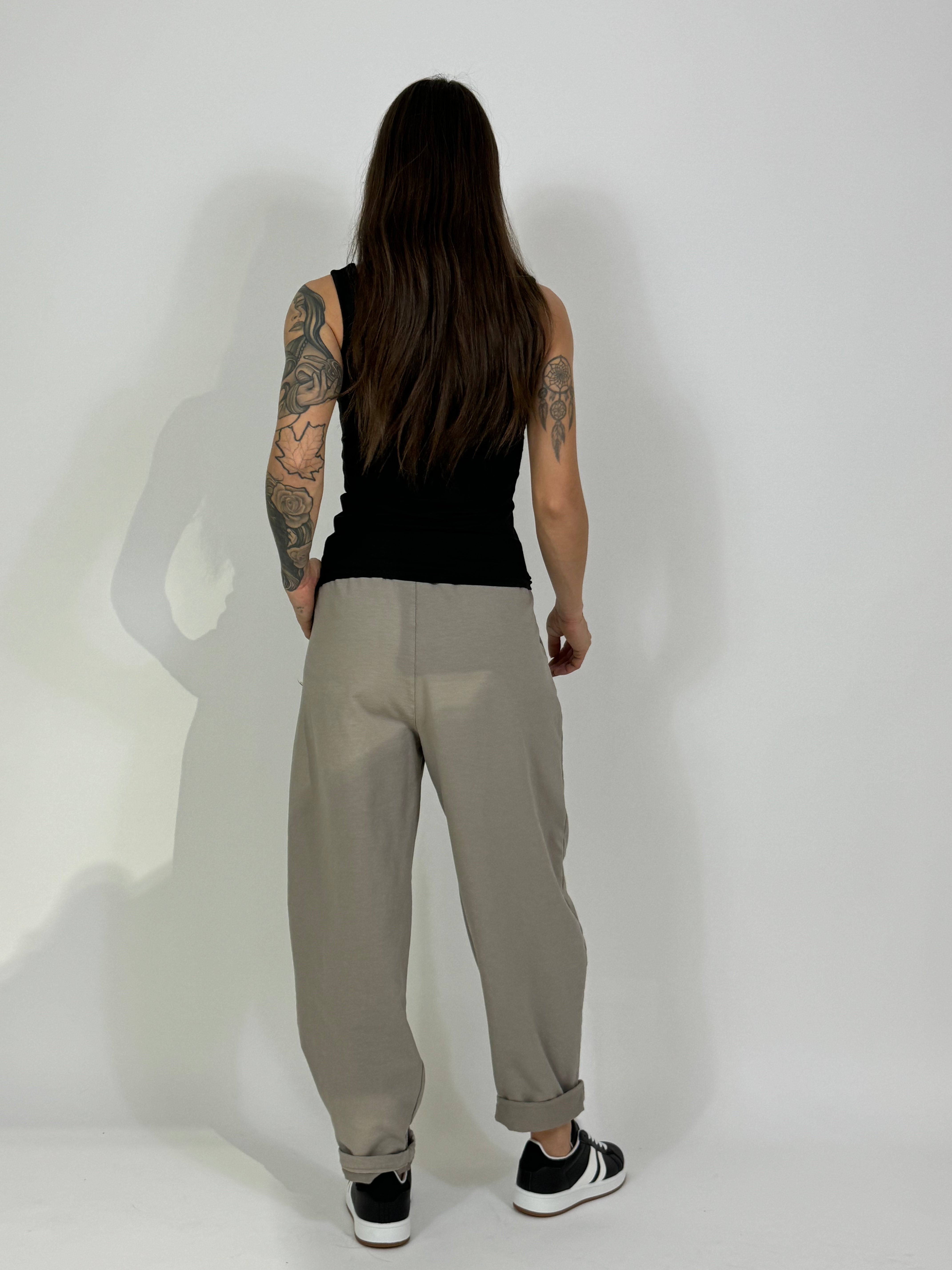 Pantalone in felpa garzata Susy Mix a CAROTA CON CINTURA