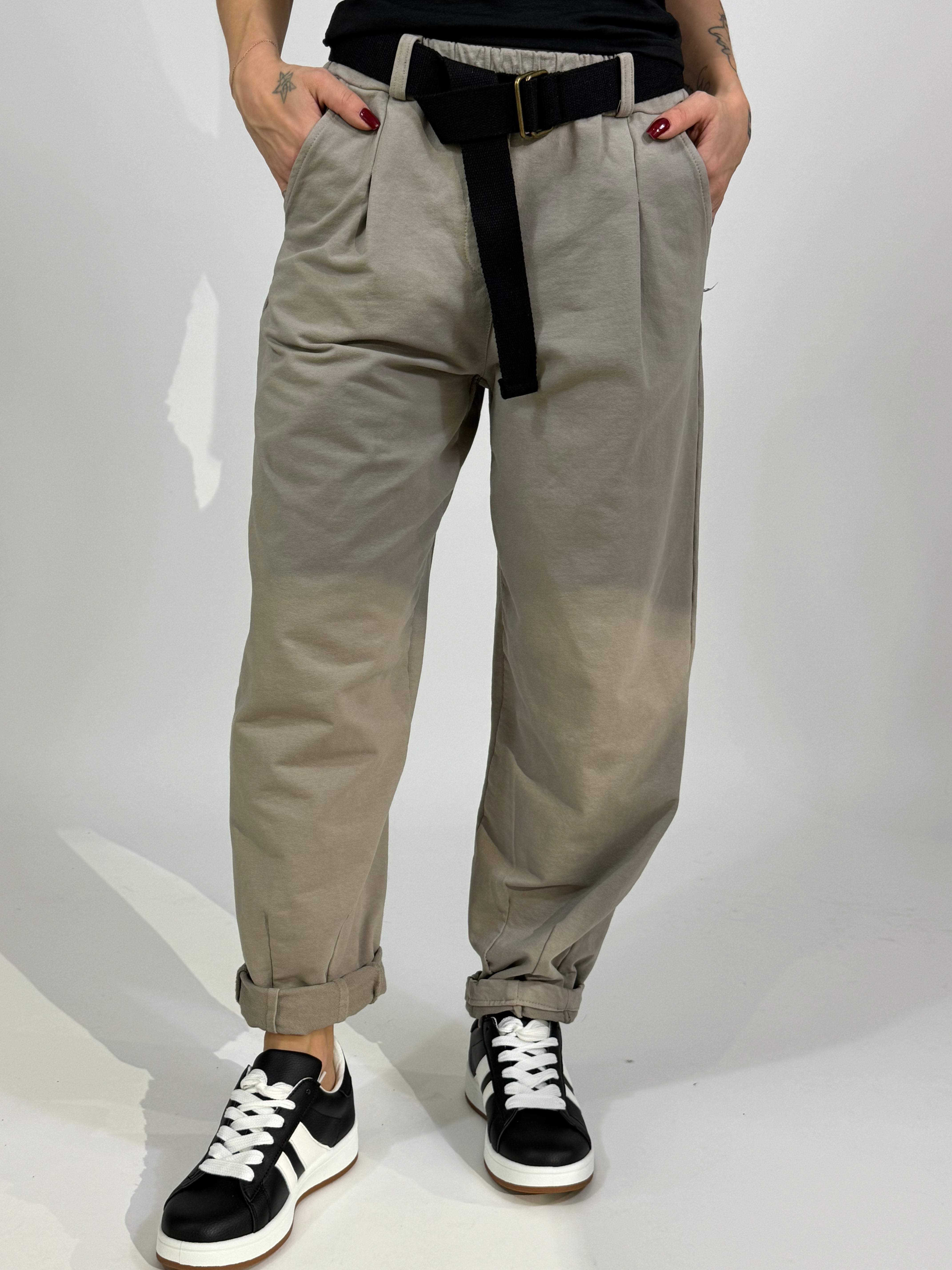 Pantalone in felpa garzata Susy Mix a CAROTA CON CINTURA