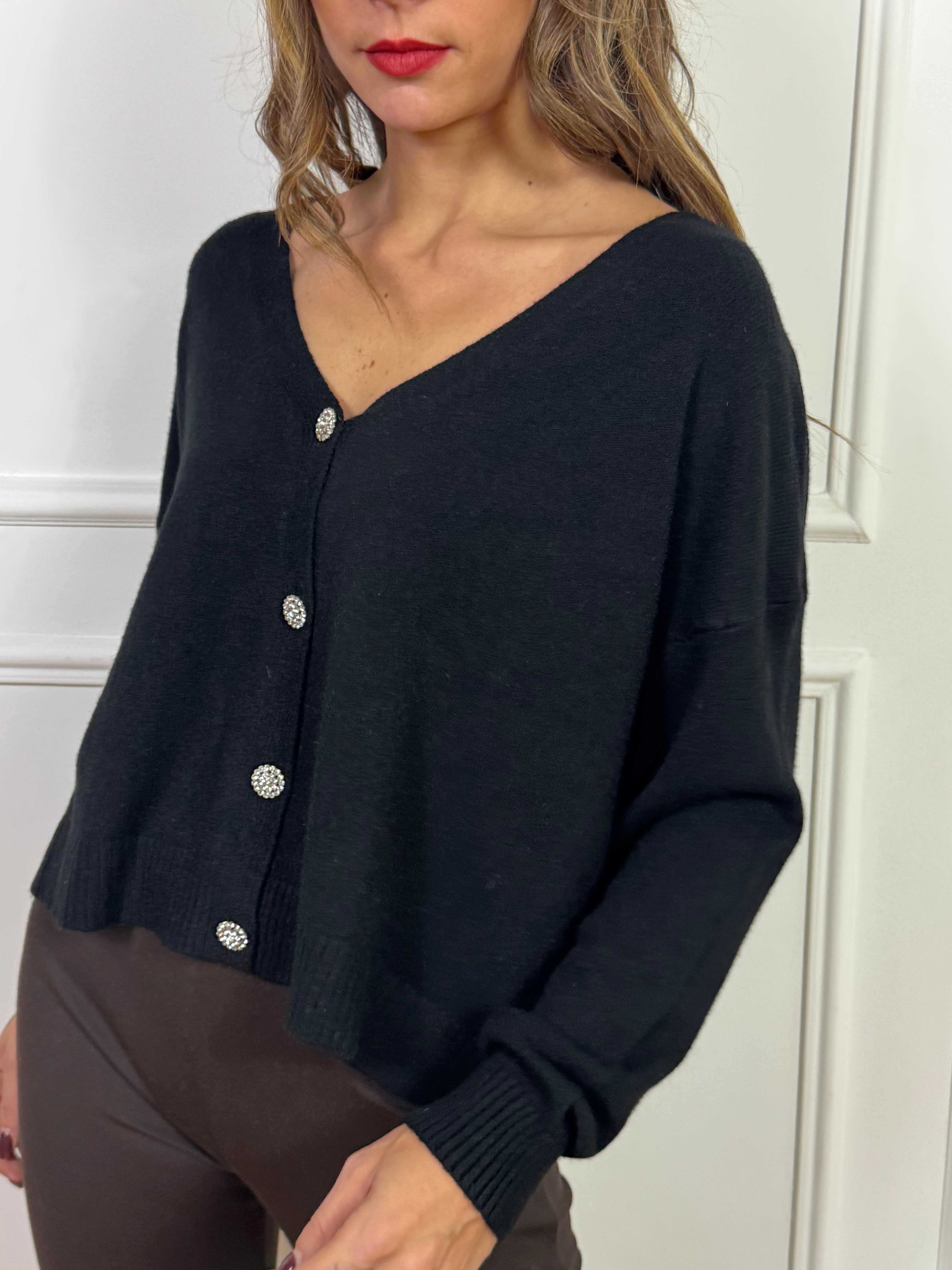 Cardigan corto Kikisix con BOTTONI GIOIELLO