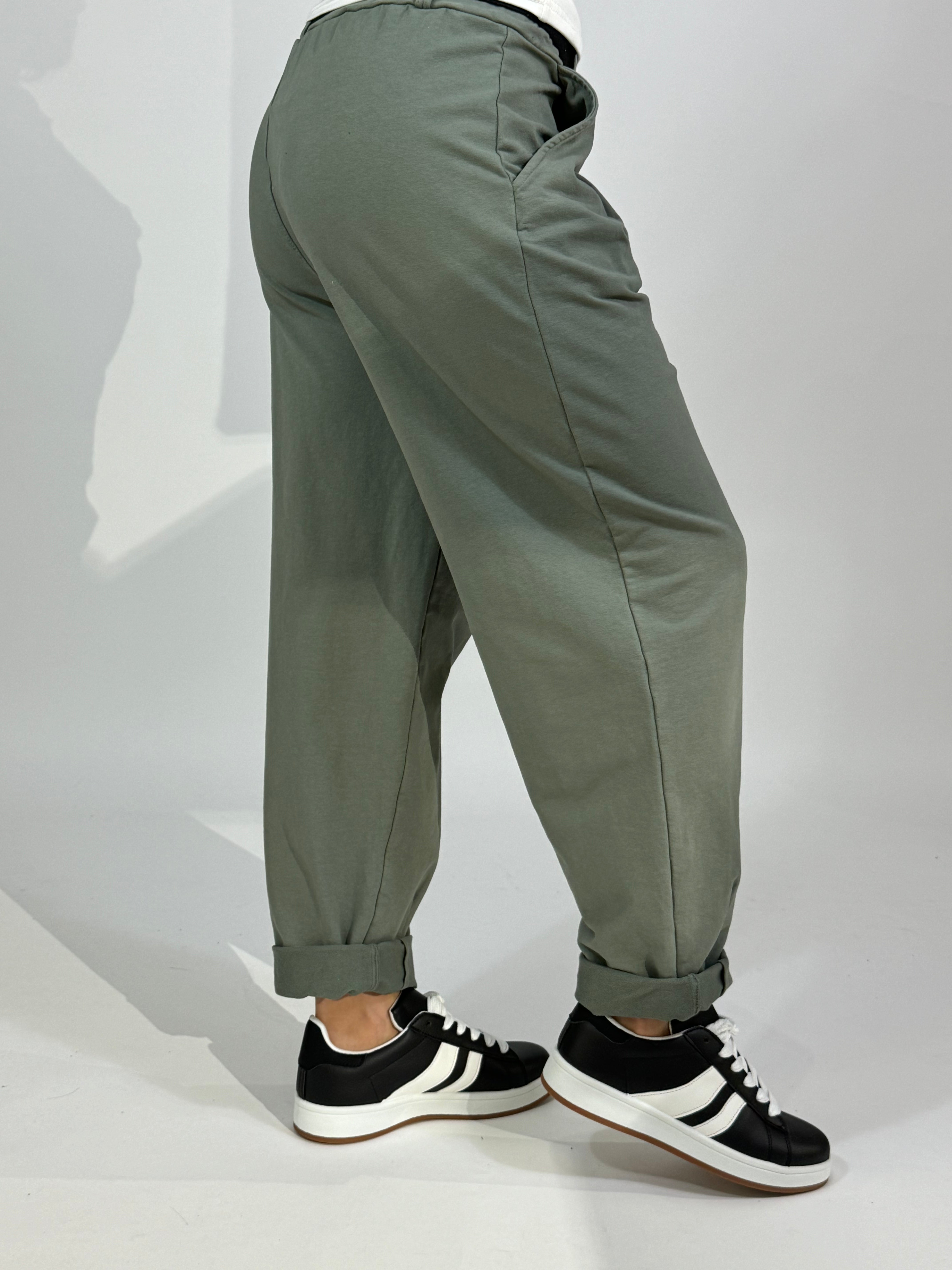 Pantalone in felpa garzata Susy Mix a CAROTA CON CINTURA