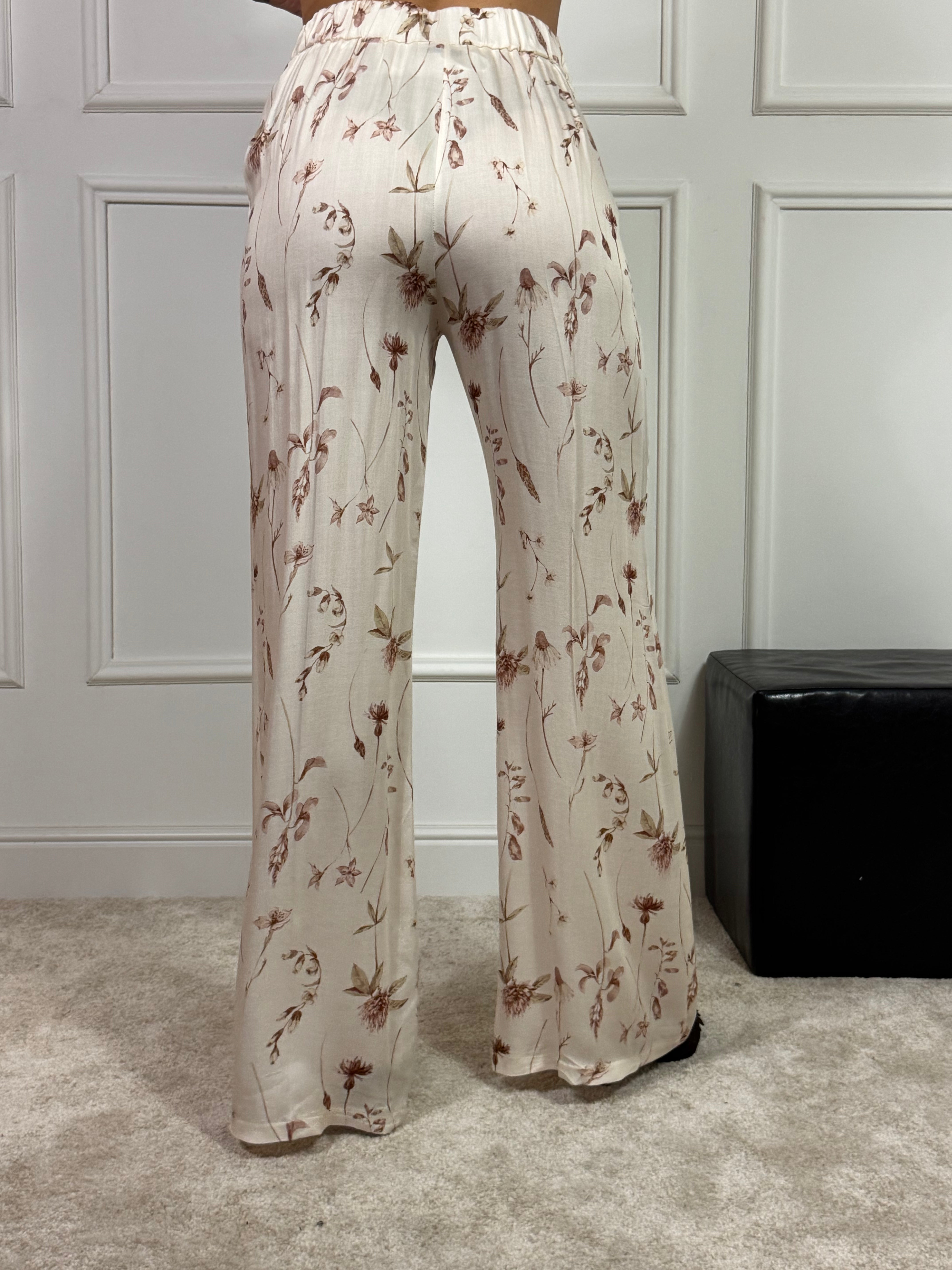 Pantalone Susy Mix leggero a fantasia floreale