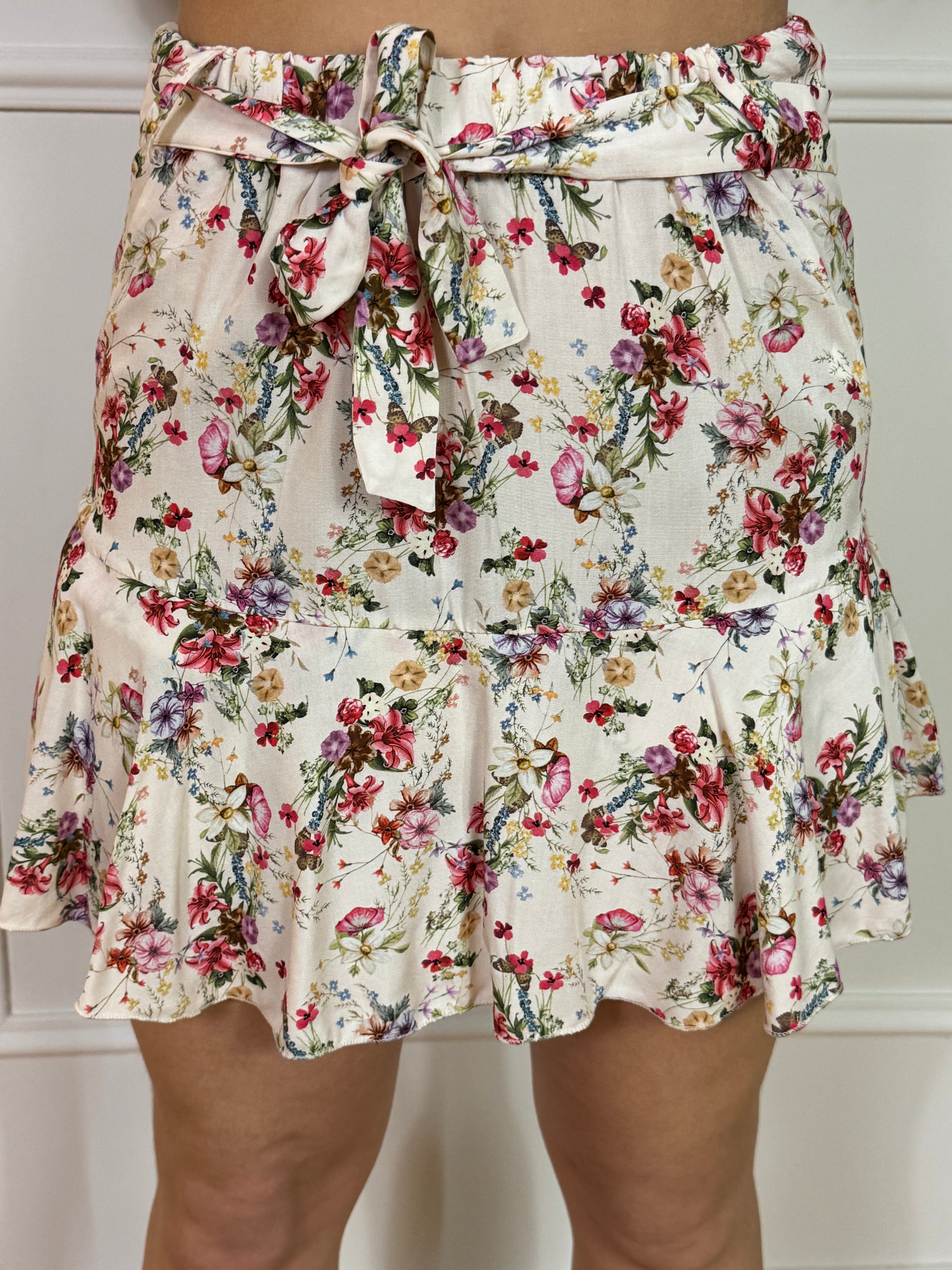 GONNA SHORTS Susy Mix PANNA CON FIORELLINI