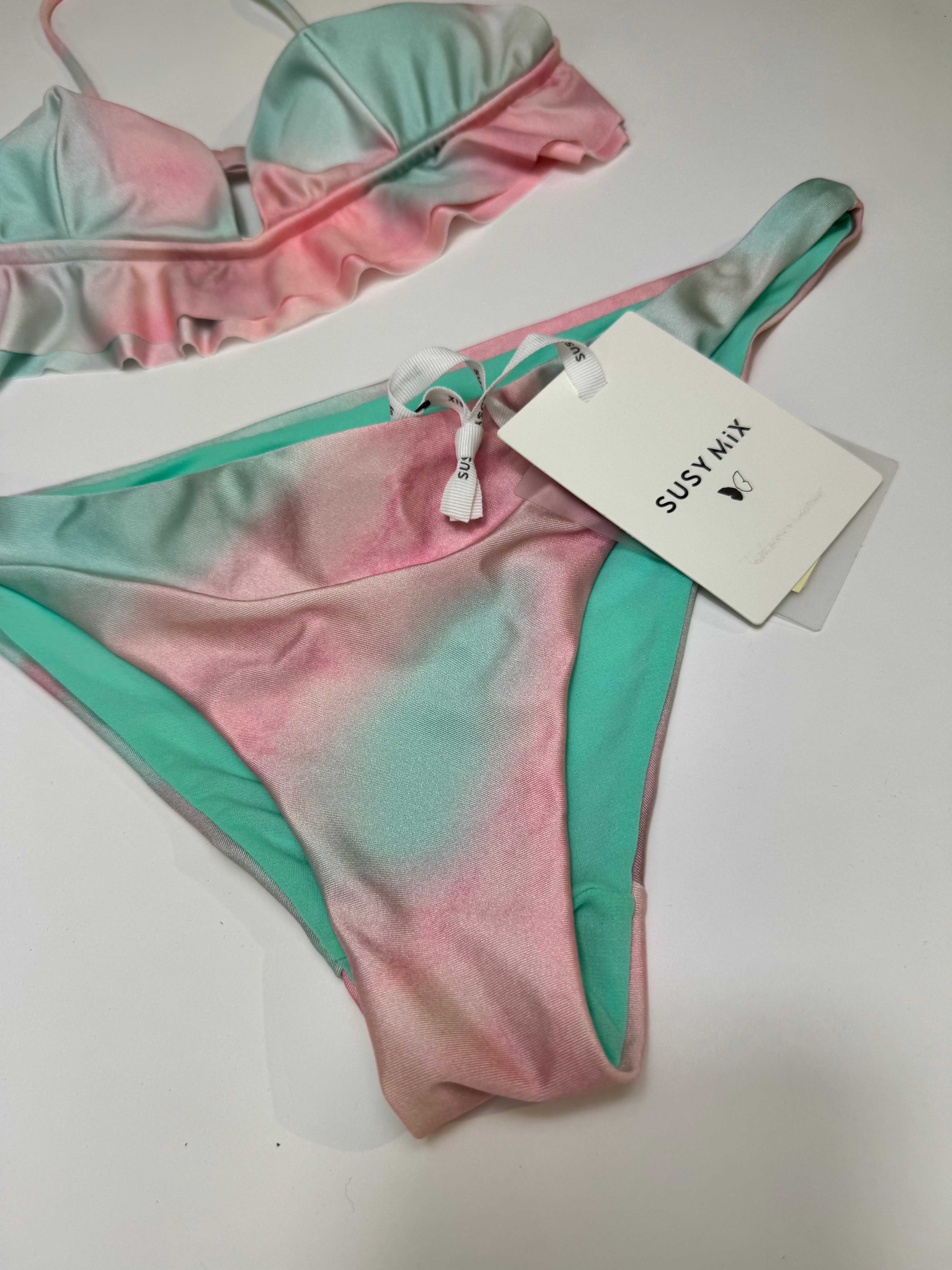 Costume bikini Susy Mix colori pastello con volant