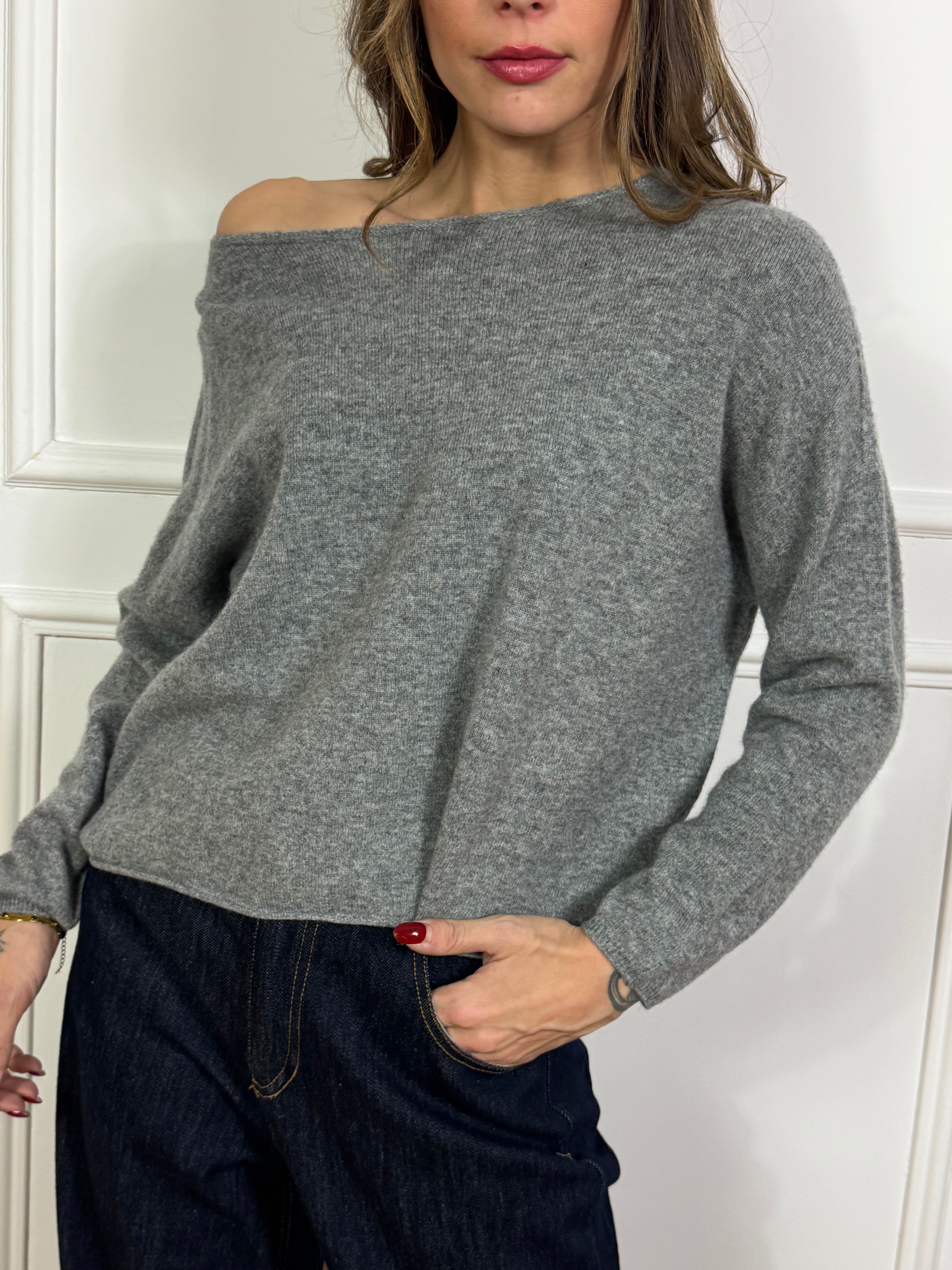 Maglia misto cashmere Kikisix scatolina taglio vivo fondo