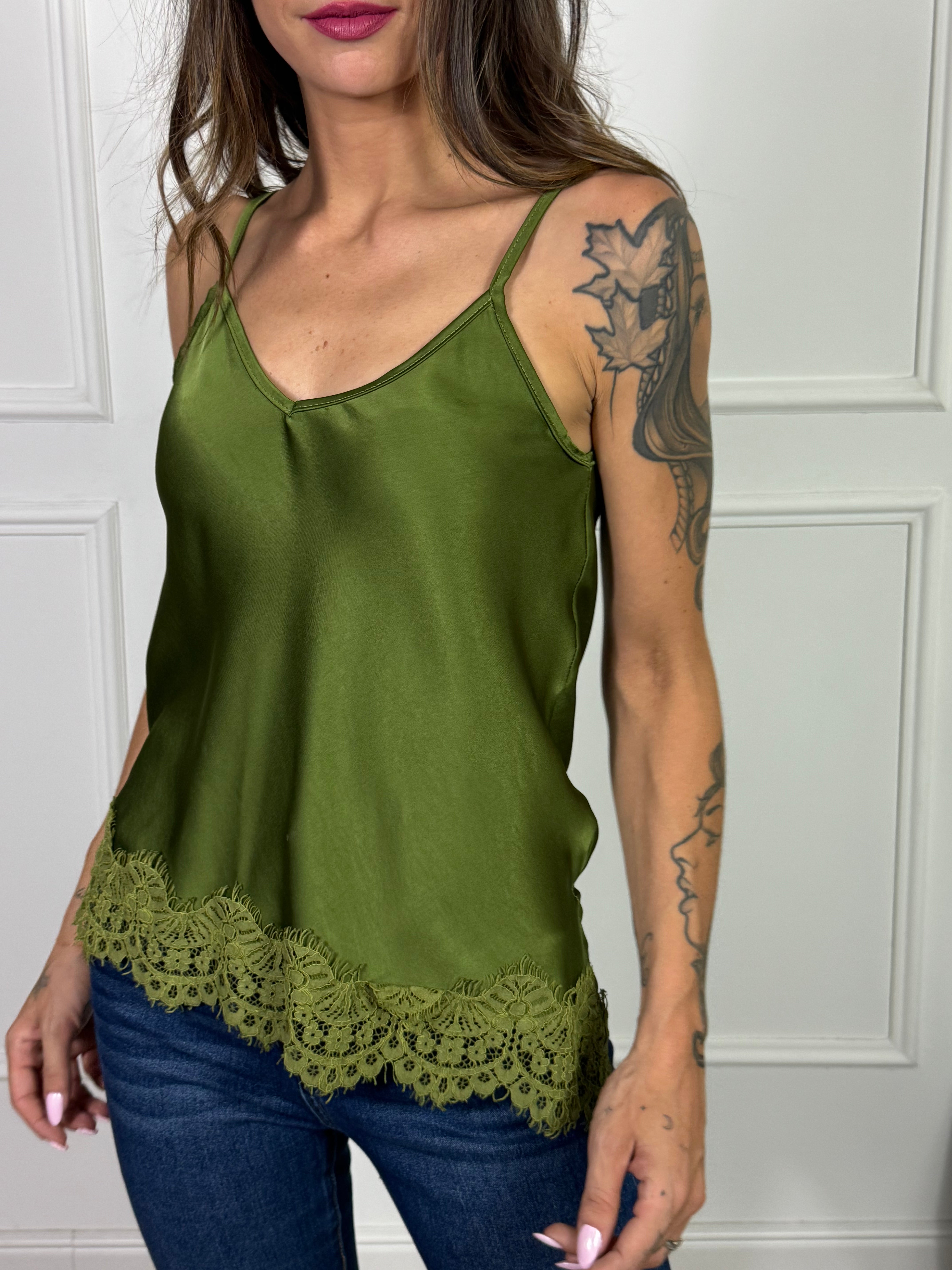 Top in RASO con SPALLINI Victoria ILMH BORDO PIZZO
