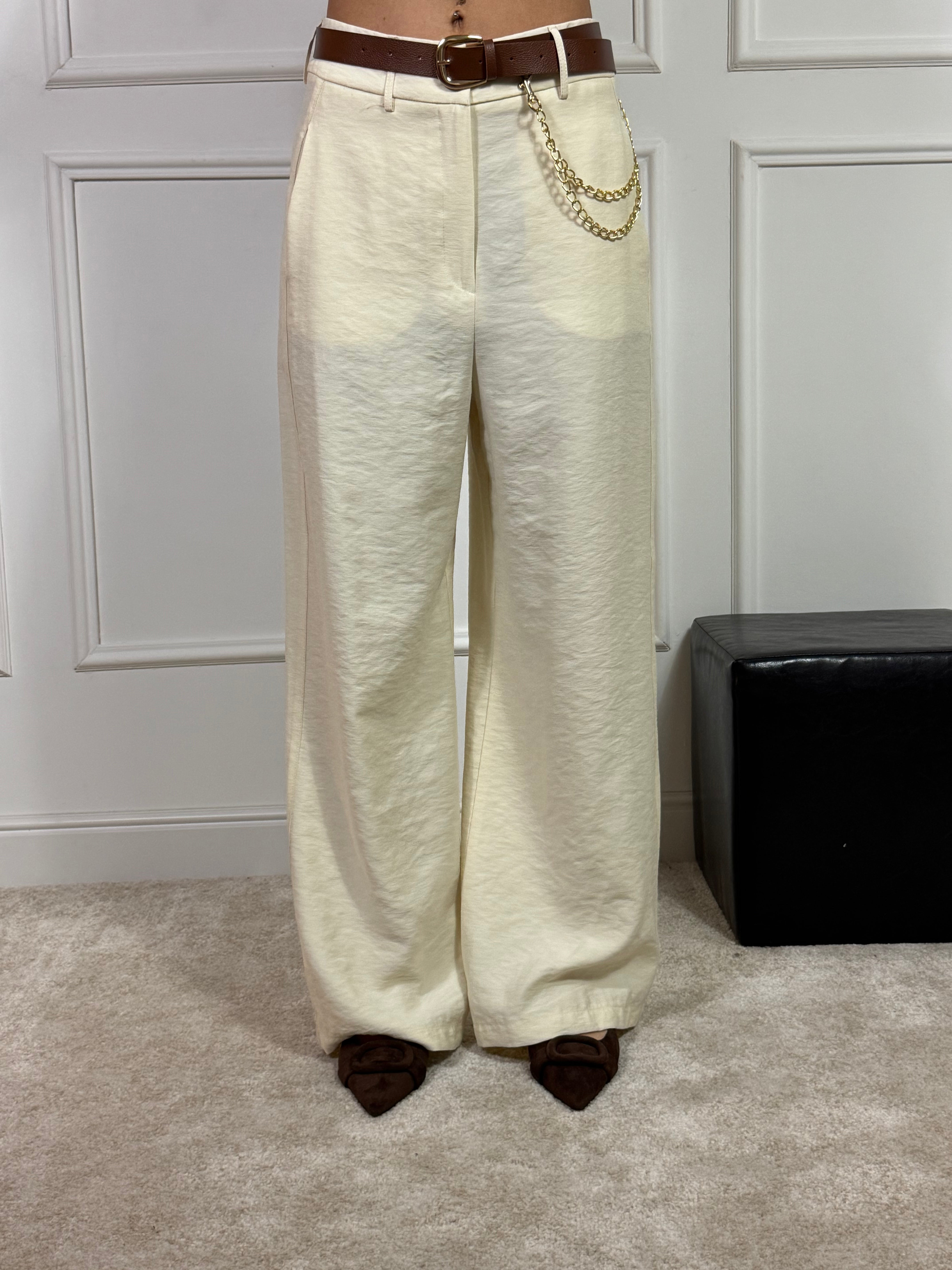 Pantalone ampio Have One con cintura e catena