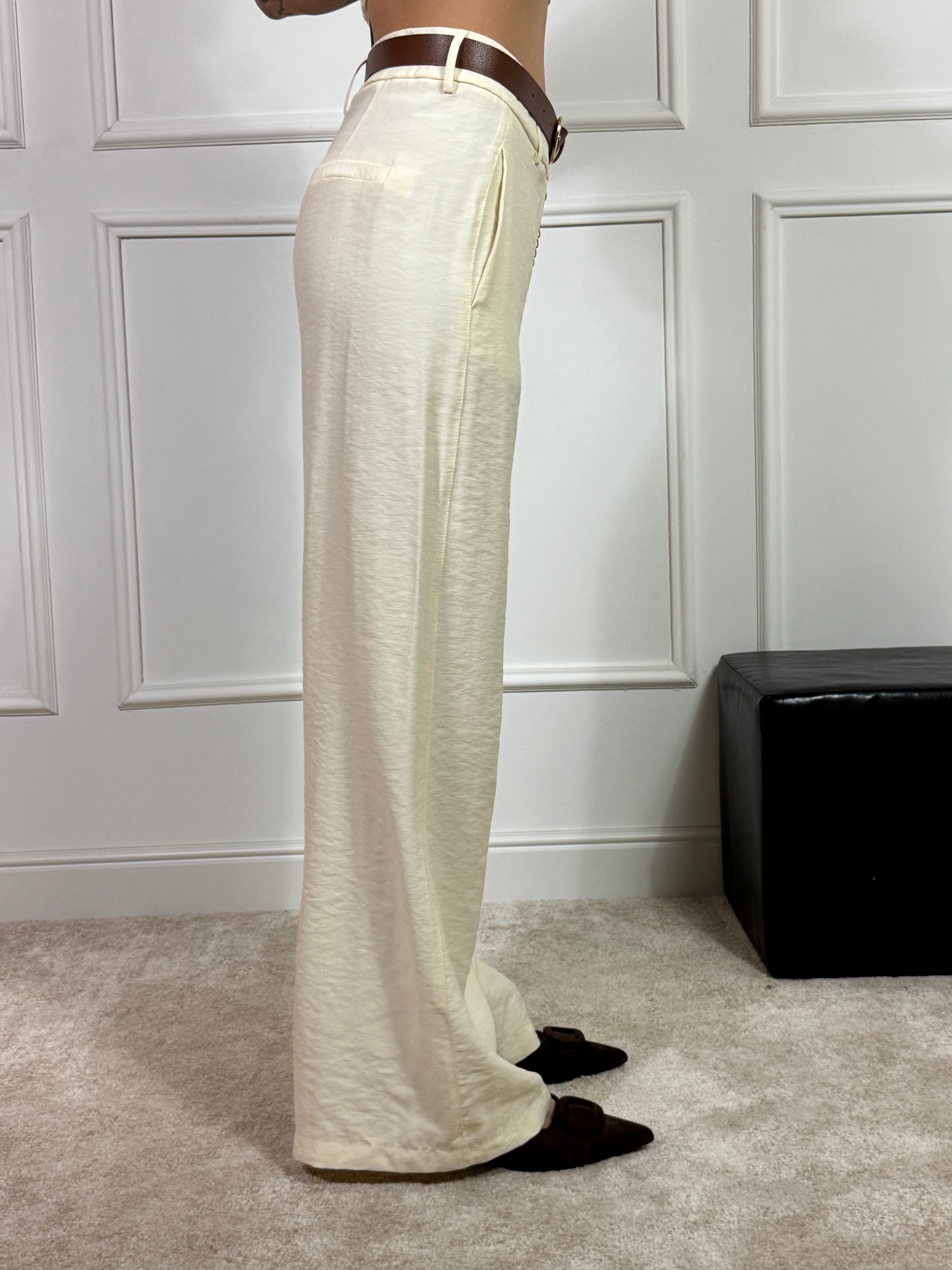 Pantalone ampio Have One con cintura e catena