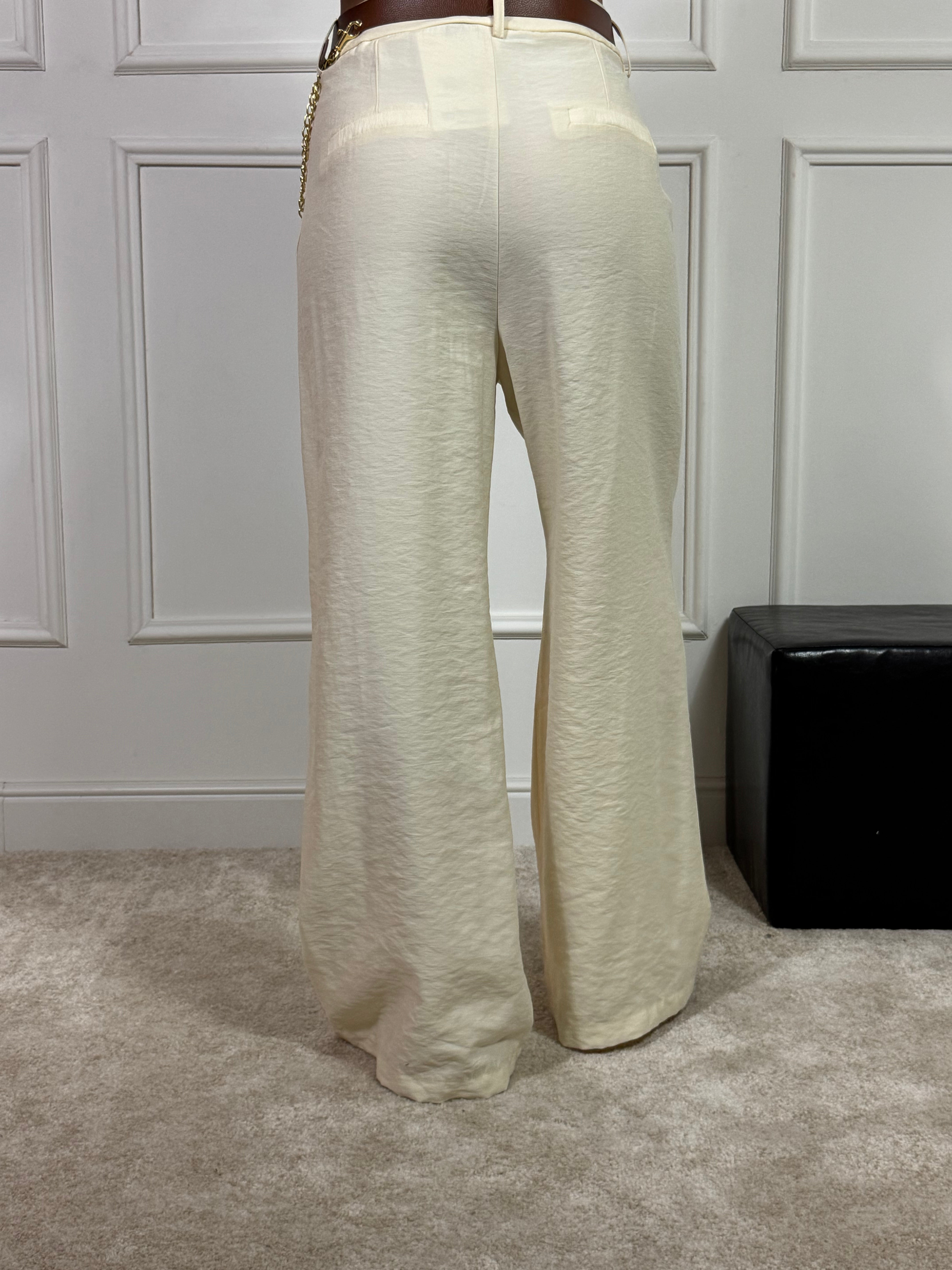 Pantalone ampio Have One con cintura e catena