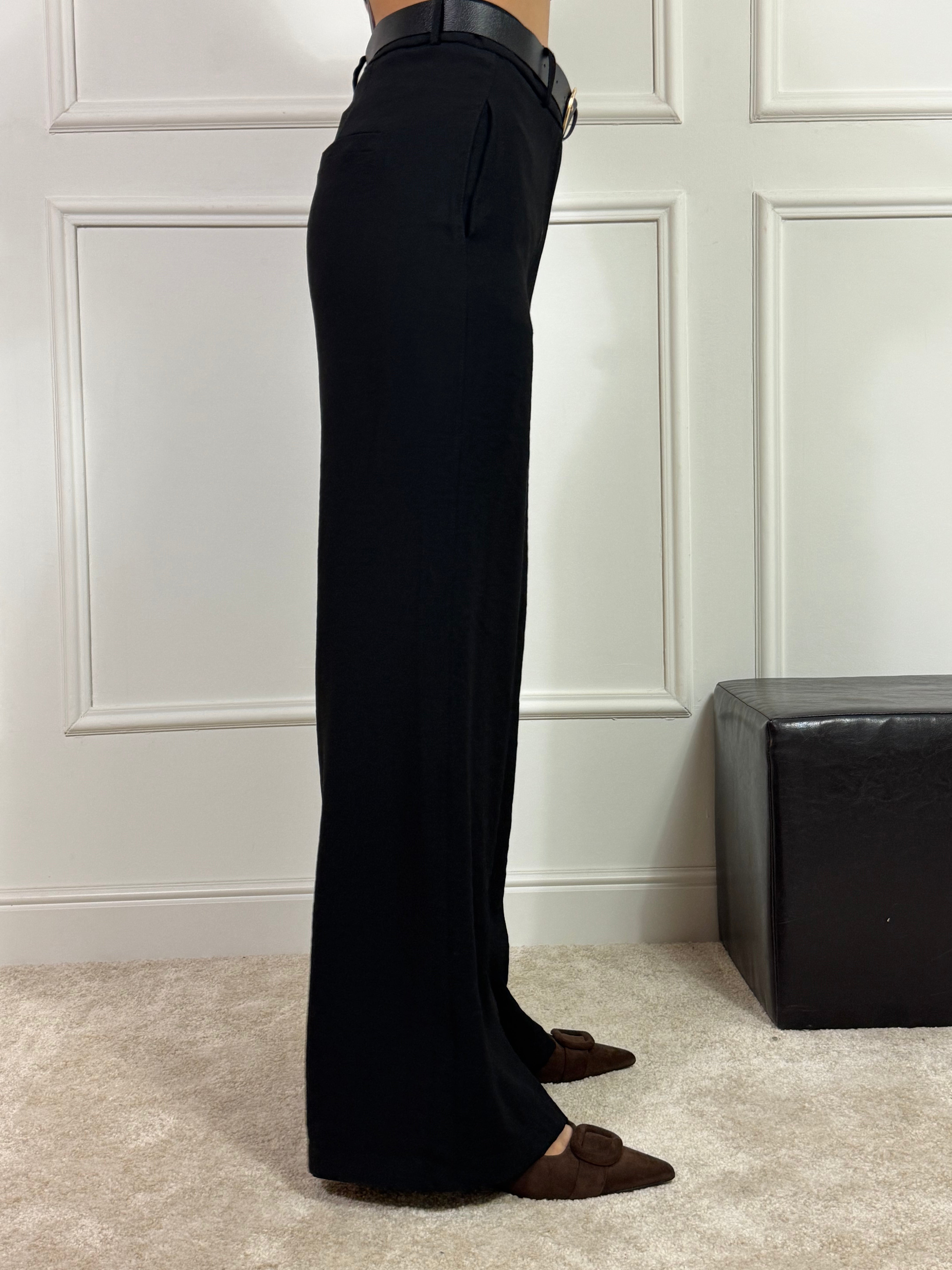 Pantalone ampio Have One con cintura e catena