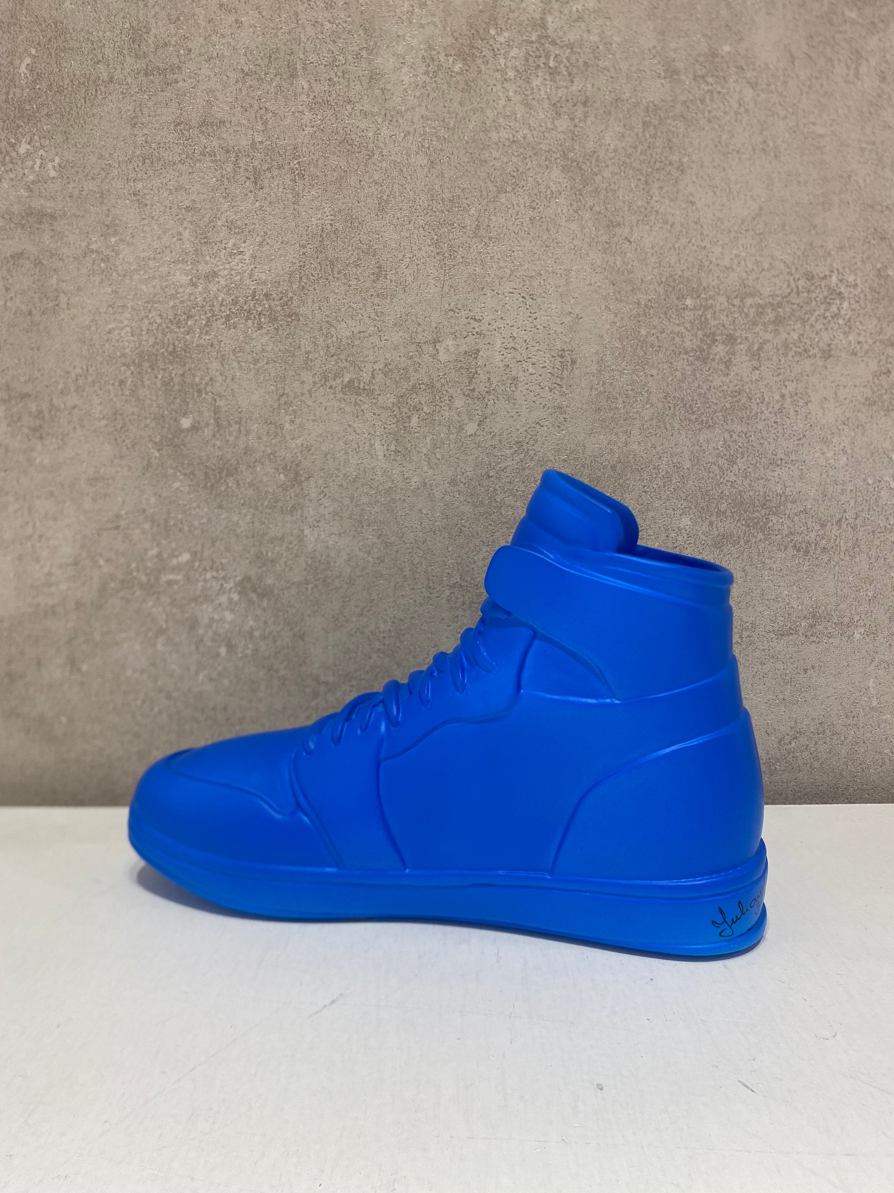 Scultura SNEAKER BLU