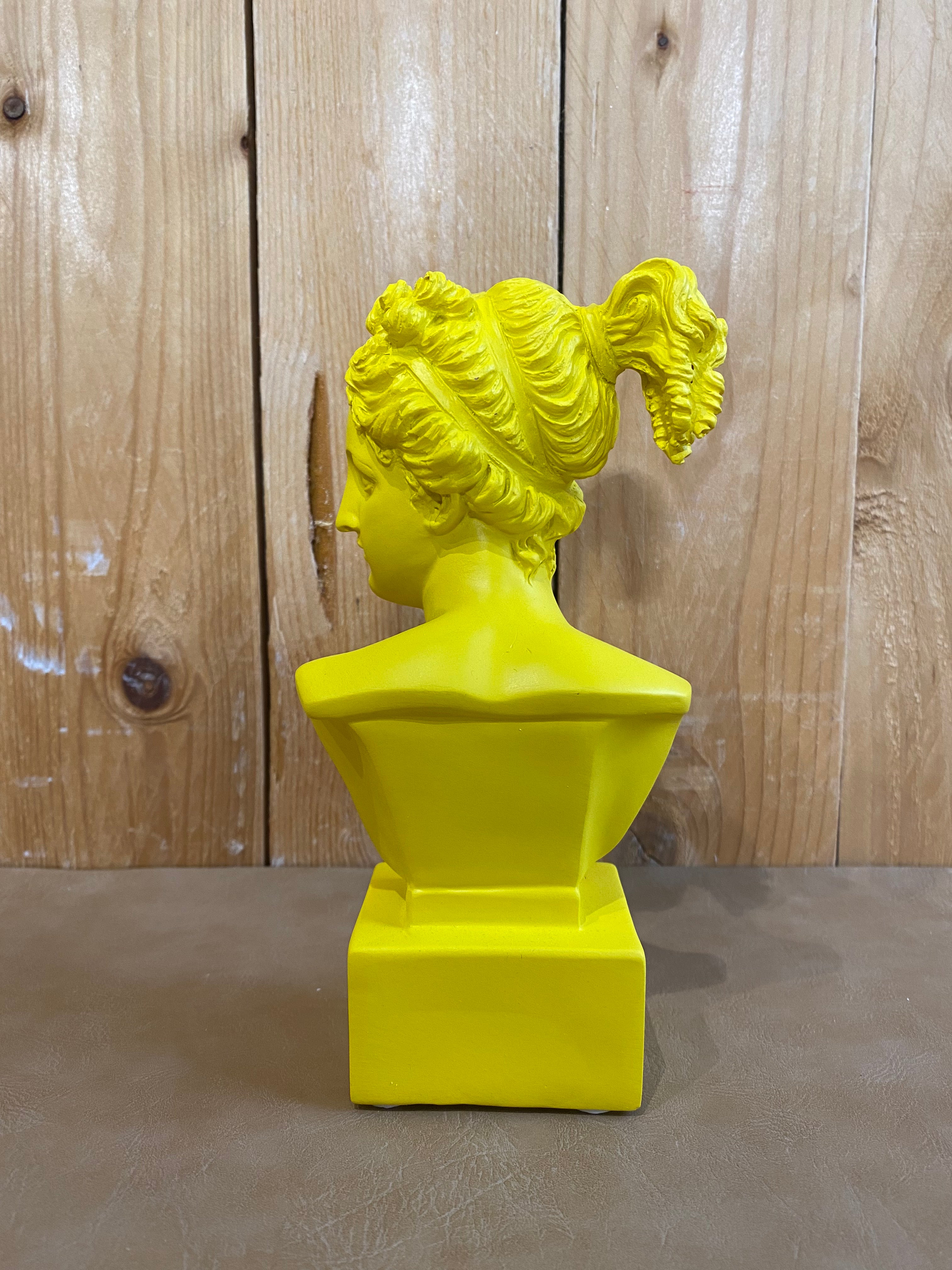 Busto giallo VENERE 36cm