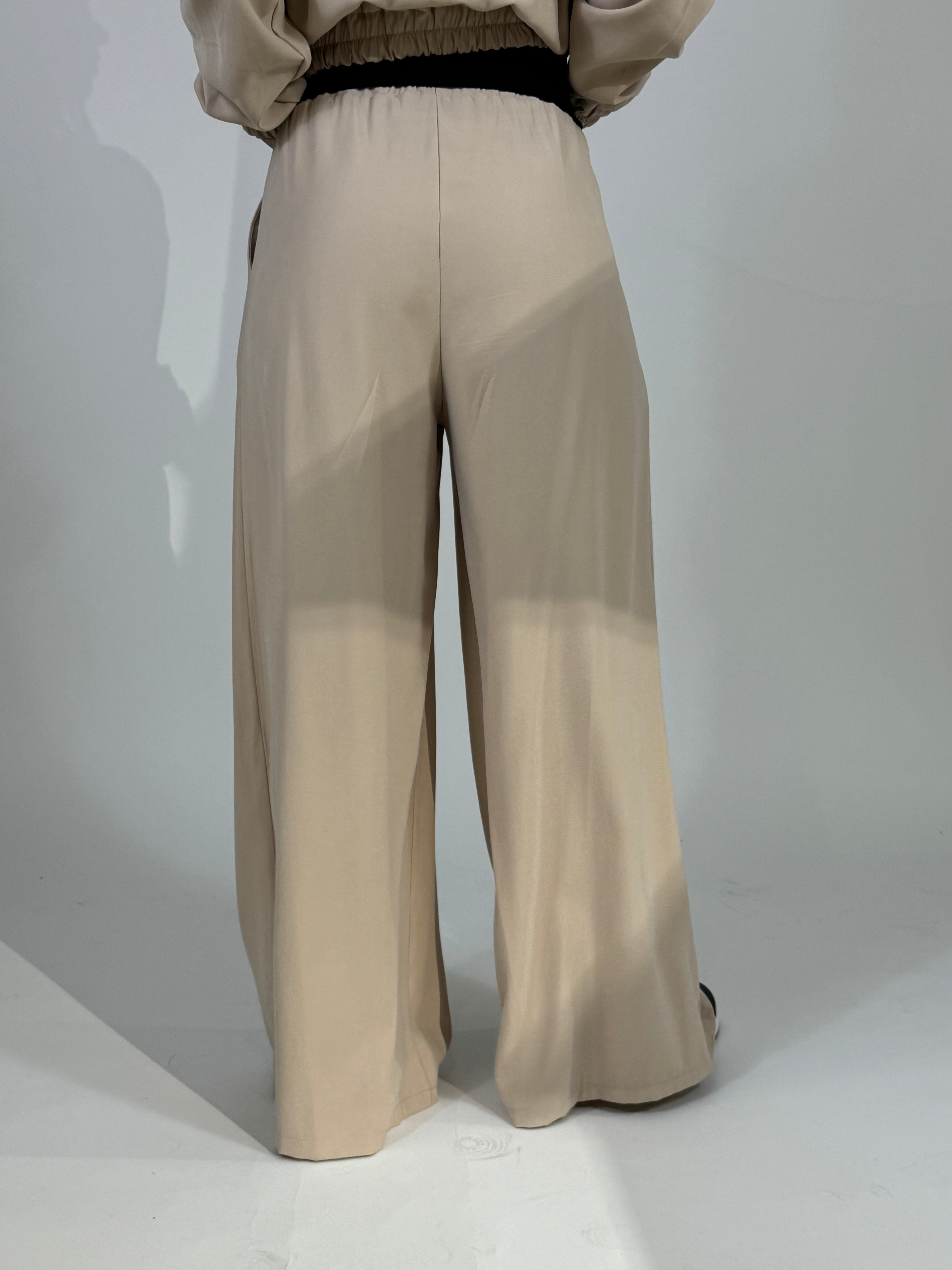 Pantalone ampio sottile con coulisse Kikisix