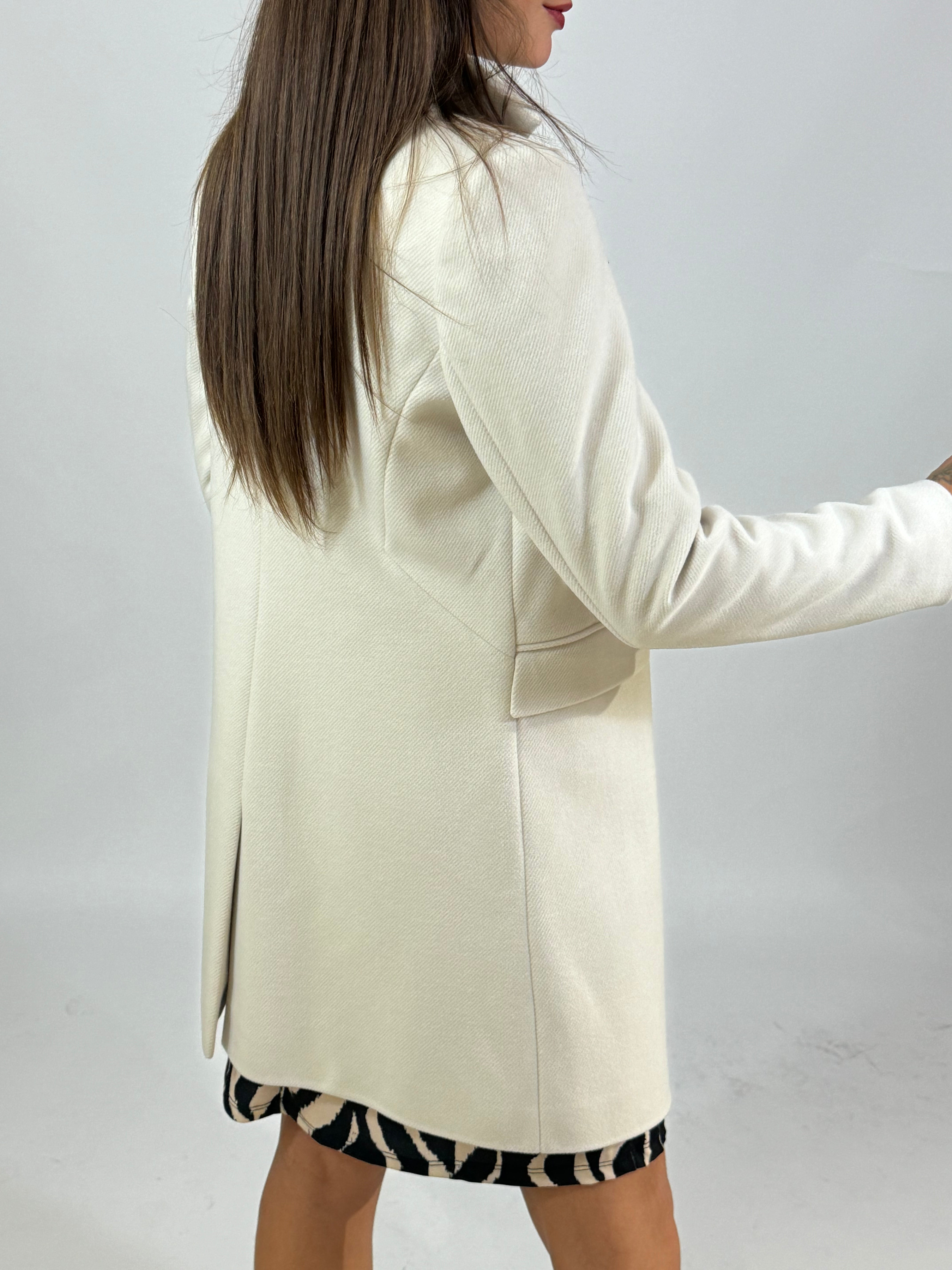 Cappotto corto Susy Mix BASIC DUE BOTTONI