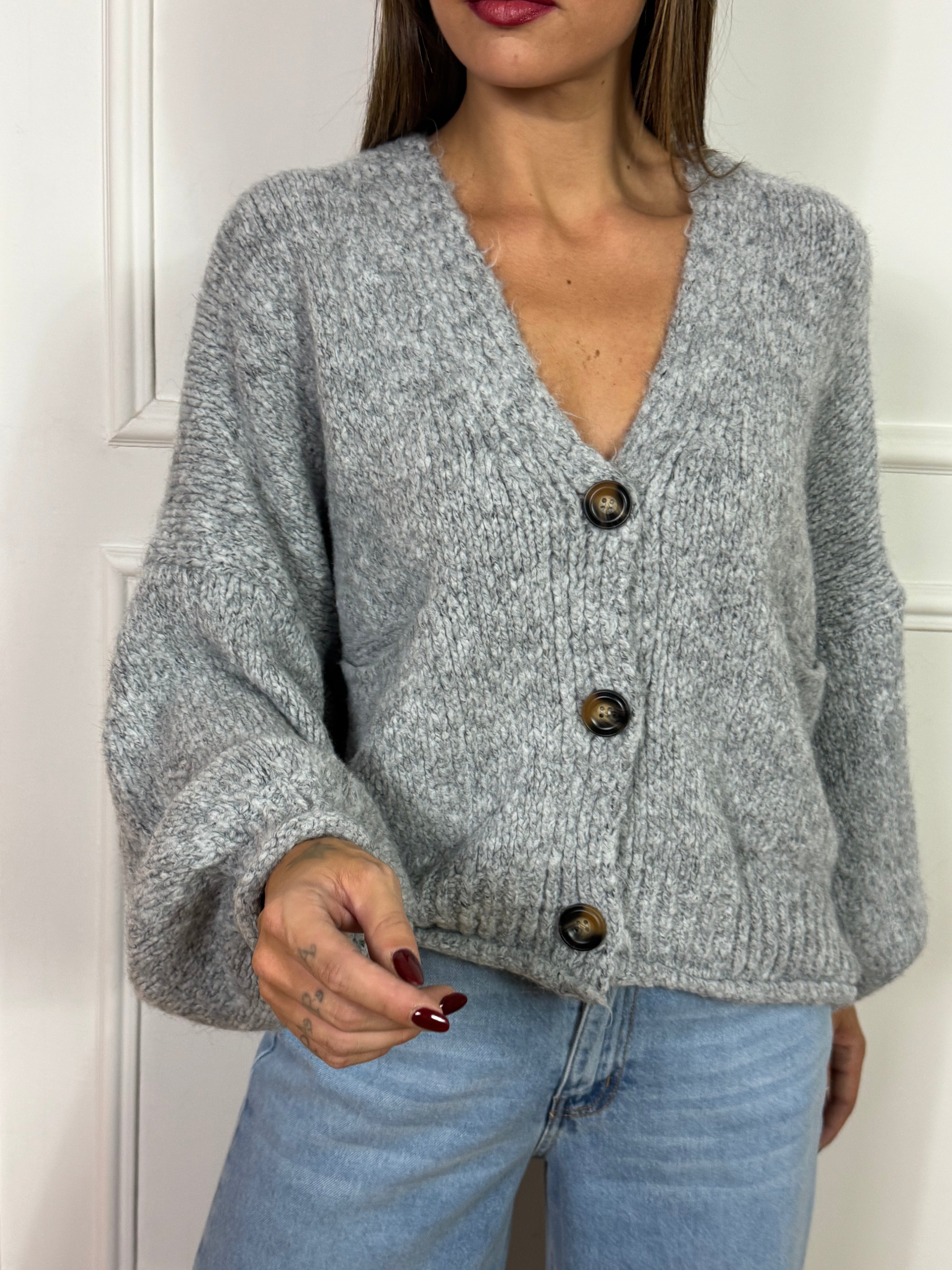 Cardigan OVER con bottoni Have One TINTA UNITA