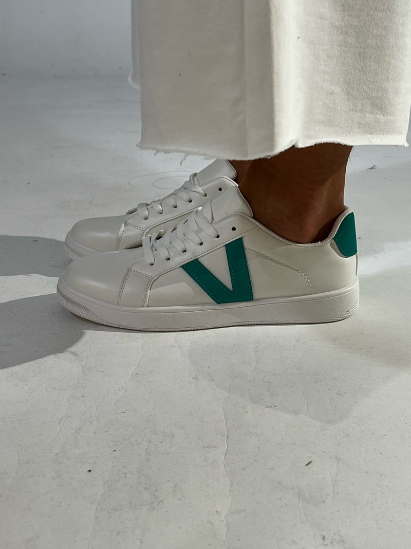 Sneakers con dettaglio colorato verde
